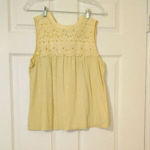 Women's Yellow Sleeveless Top EUC